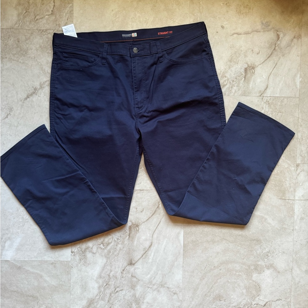 Dockers Men’s Navy Blue, Straight Fit Pants, Size 40X32.